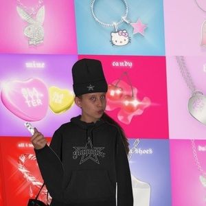 Meet your Posher, Caroline